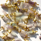 Flourit smycken i lila och grön färg